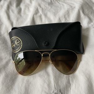 RB3025 Ray Ban Aviator